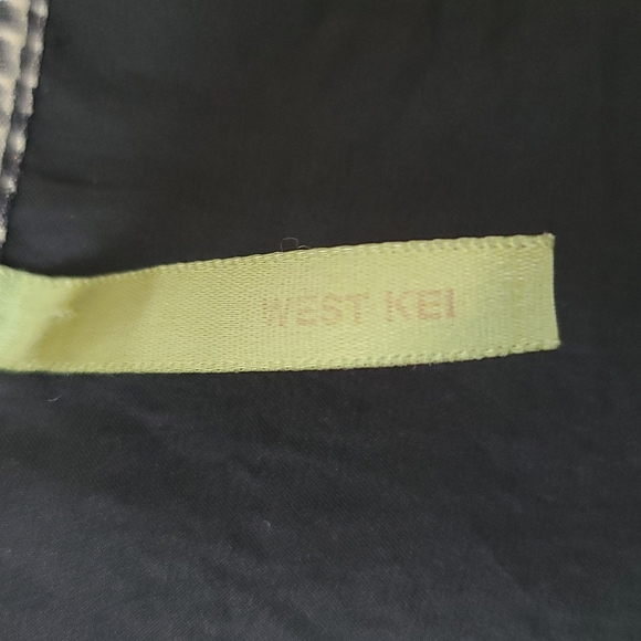 West Kei Women's Black Short Sleeve Tunic (Sz M/L) - Picture 2 of 9